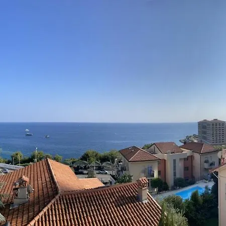 2 Pieces Behappy Next Monaco Рокебрюн — Кап-Мартен